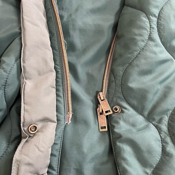 Summersalt Long ColorBlock Quilted Eco Coat Color Olive Eden Green Size M *flaws - Picture 10 of 12